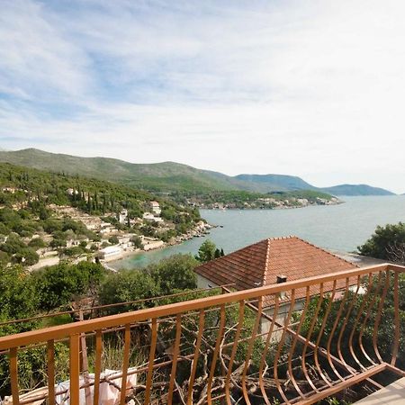 Guest House Rooms Rose Molunat Εξωτερικό φωτογραφία