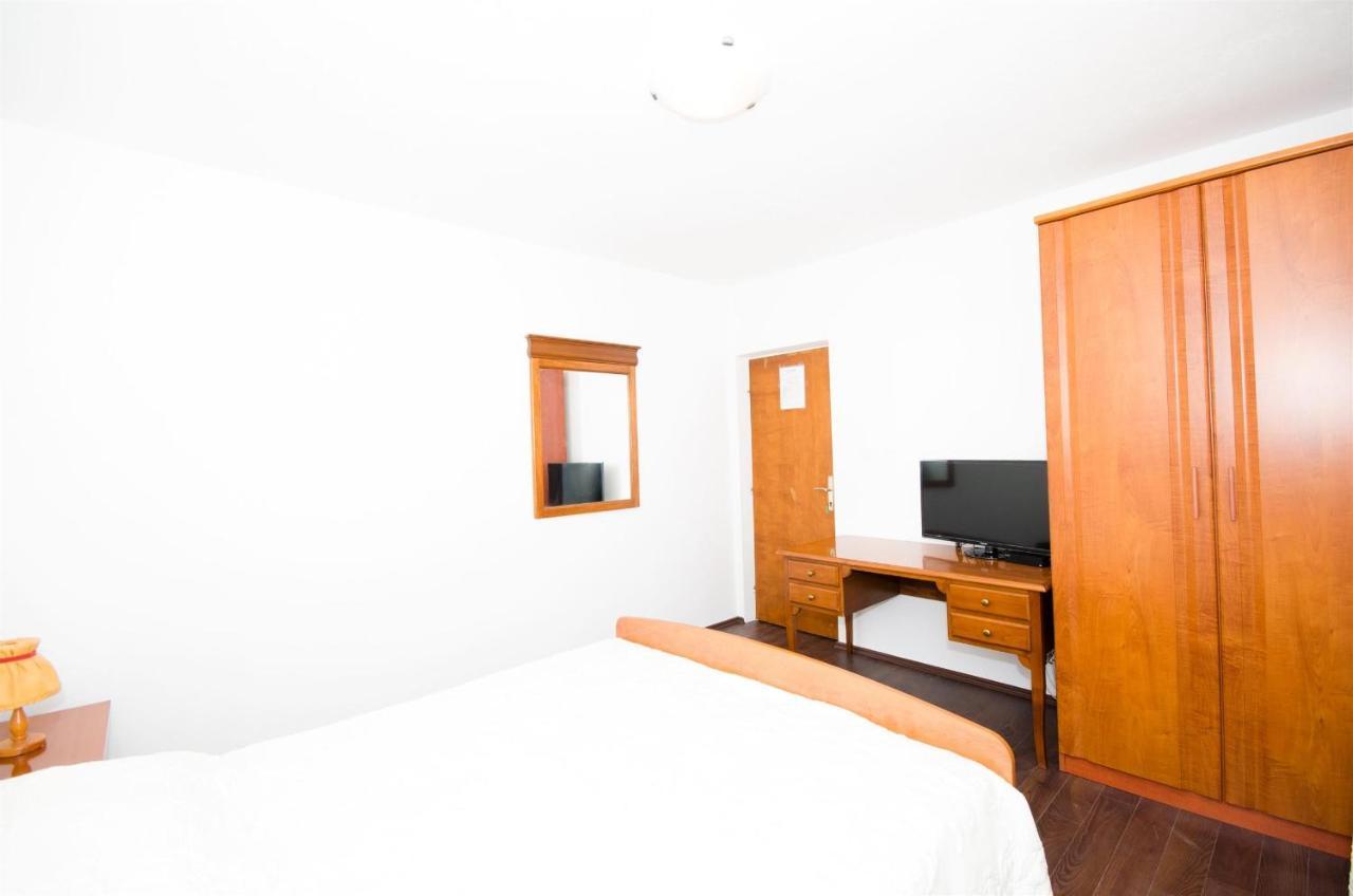 Guest House Rooms Rose Molunat Εξωτερικό φωτογραφία